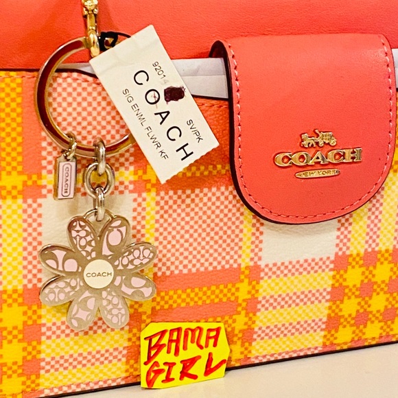 Coach Flower 🌺 Keychain/ Bag Charm FOR KEYCHAIN ONLY - Picture 5 of 10